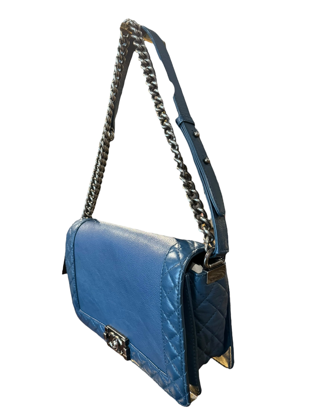 Chanel Boy Medium Shoulder Bag - Blue Calfskin