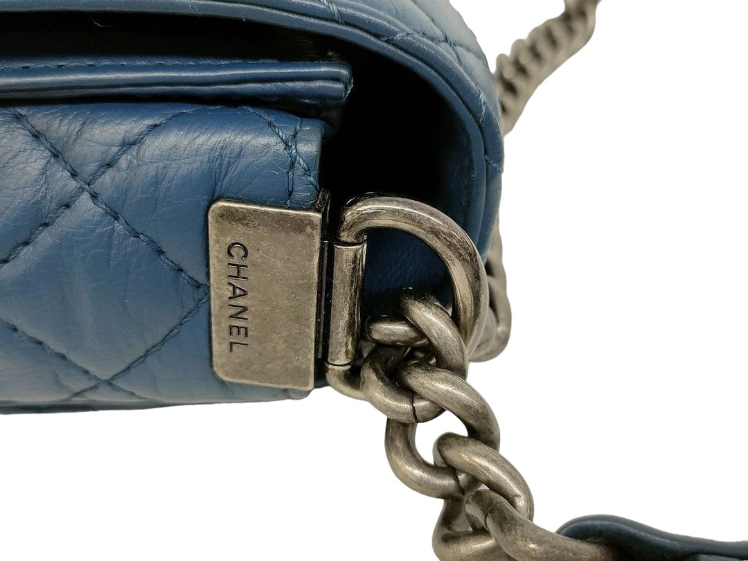 Chanel Boy Medium Shoulder Bag - Blue Calfskin