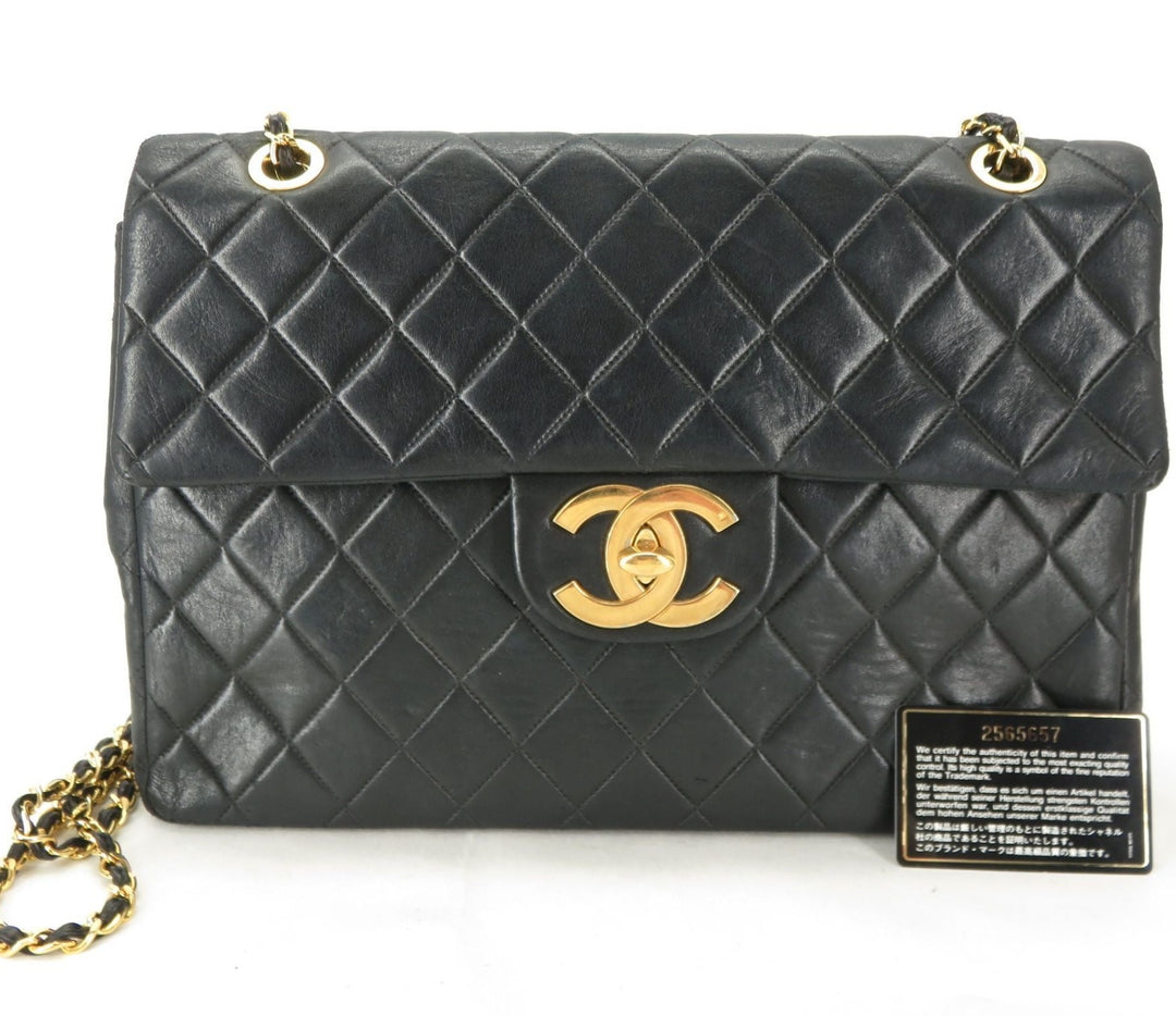 Chanel Jumbo single flap XL classic quilted handbag, CC logo, 24 kt gold plated callfskin 1990's chanel