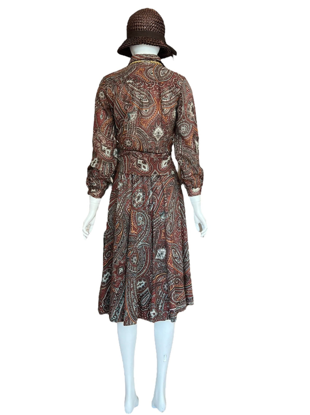 Two piece skirt and blouse set with burgundy and brown paisley pattern - evan picone