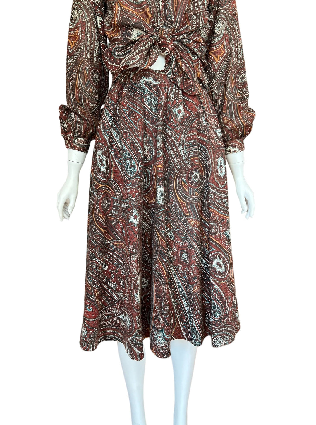 Two piece skirt and blouse set with burgundy and brown paisley pattern - evan picone